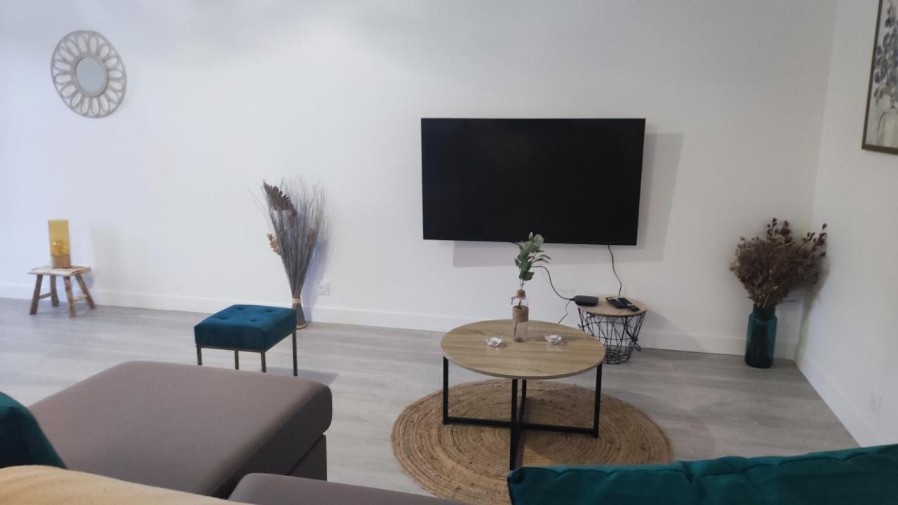 Calypso- Grand T3 70 M2 - Arrivee Autonome - Parking Prive Gratuit Apartment Мелюн Екстериор снимка